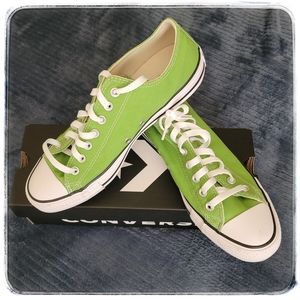 Chuck Taylor All Star Low Sneakers Men's 9, Women's 11